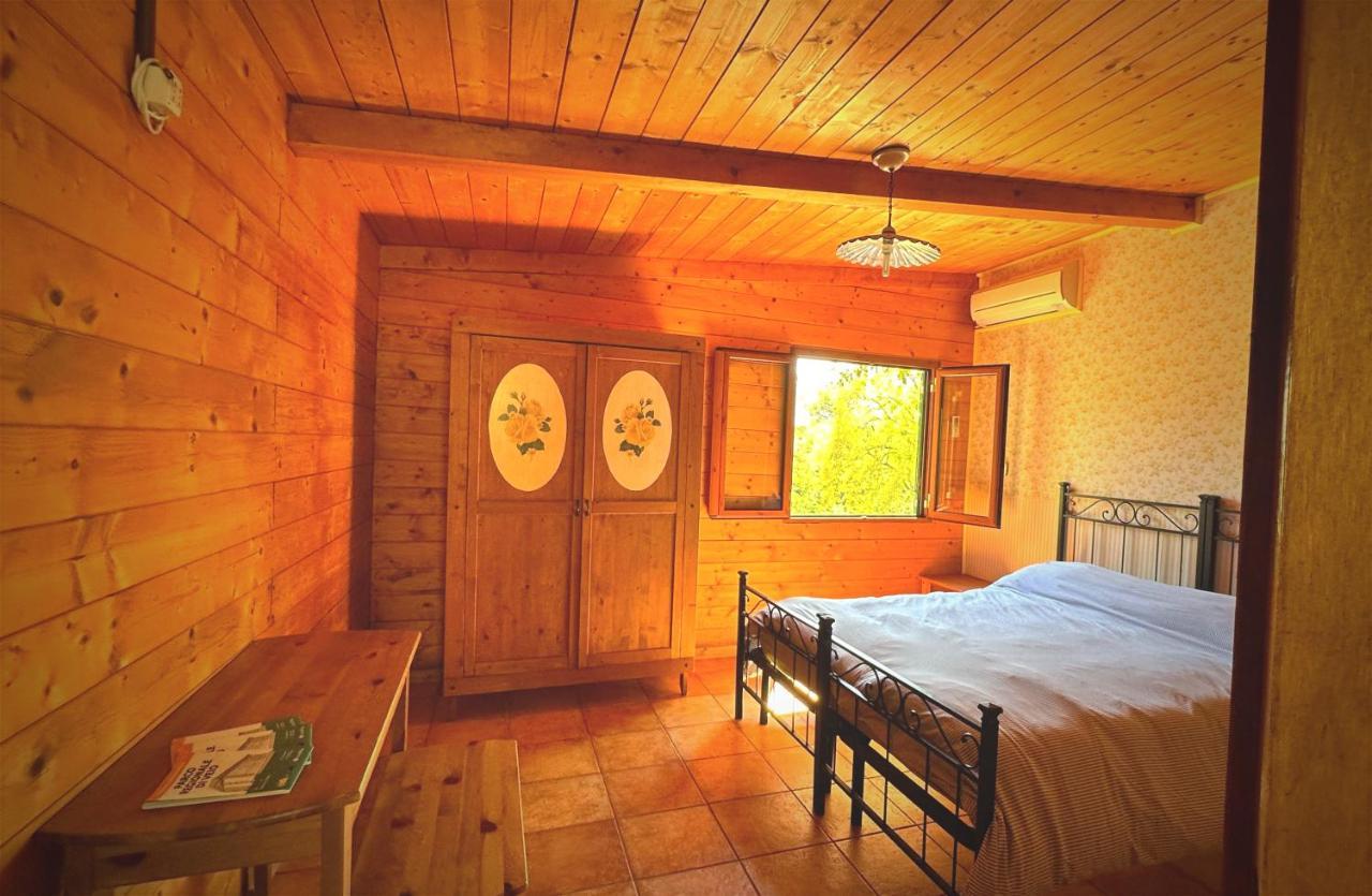 Villa Night In The Wood Sorbo Campagnano Di Roma Exterior foto